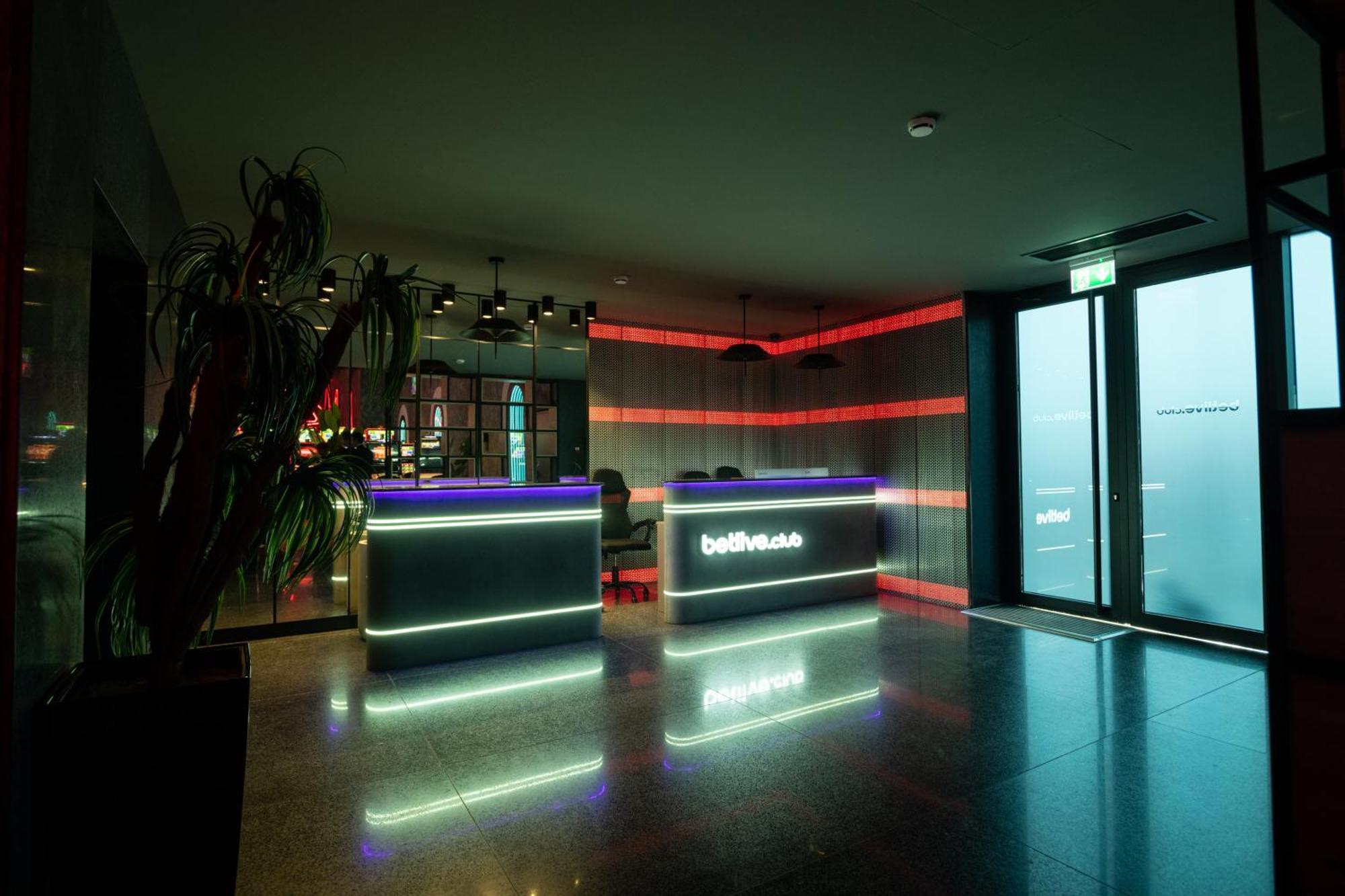 Bet25 Hotel Batumi Exterior photo